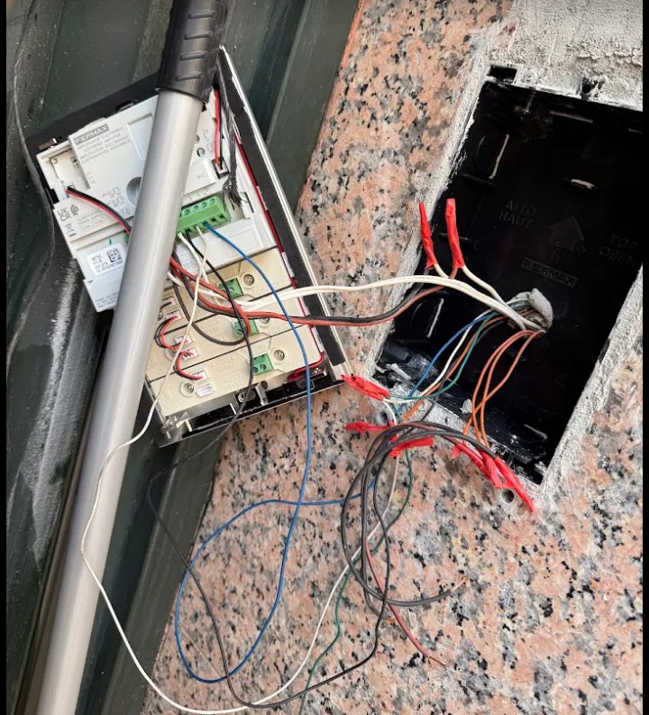 Trabajo real de electricidad en Motril